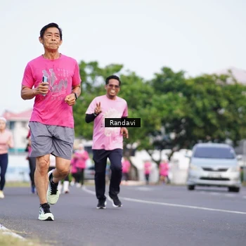 Runner Photo 8817949