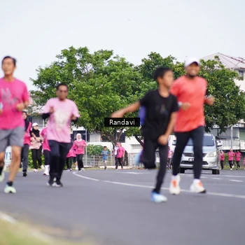 Runner Photo 8817957