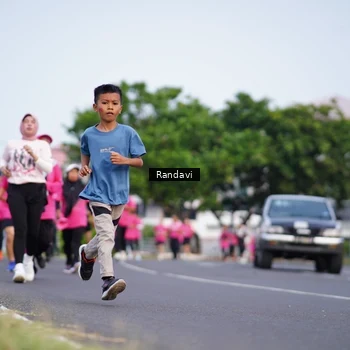 Runner Photo 8817975