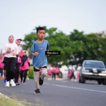 Runner Photo 8817979