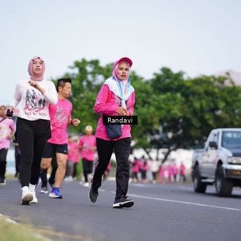 Runner Photo 8817981