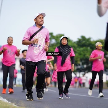 Runner Photo 8817995
