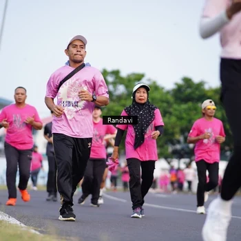Runner Photo 8817998