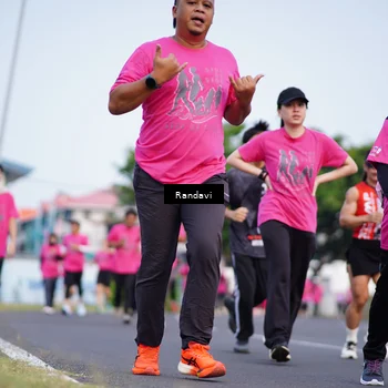 Runner Photo 8818016
