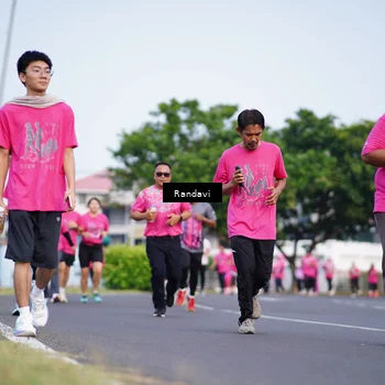 Runner Photo 8818018