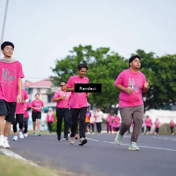 Runner Photo 8818020