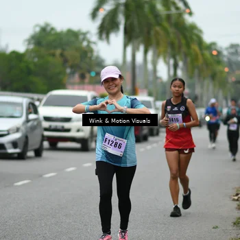 Runner Photo 8818029
