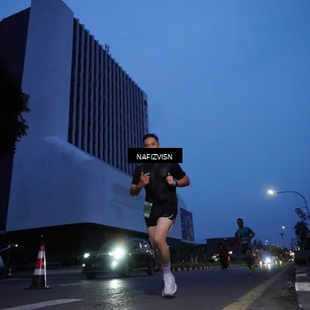 Runner Photo 8818035