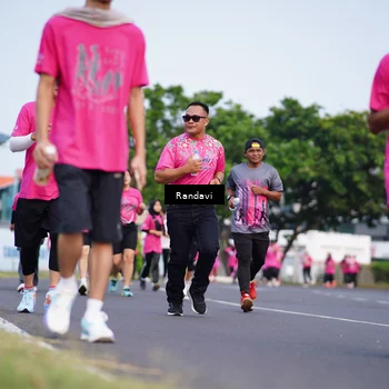 Runner Photo 8818036