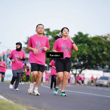 Runner Photo 8818037
