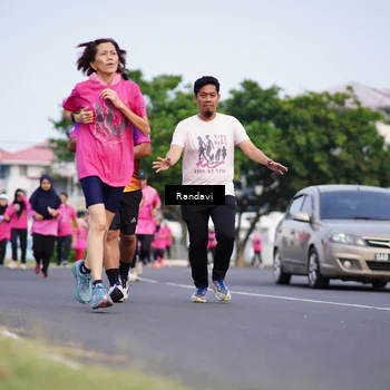 Runner Photo 8818051