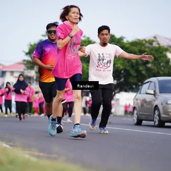 Runner Photo 8818054