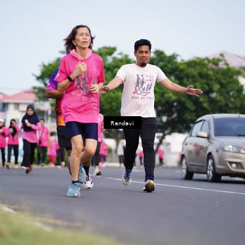 Runner Photo 8818056