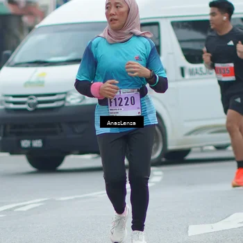 Runner Photo 8818058