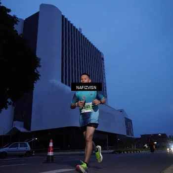 Runner Photo 8818062