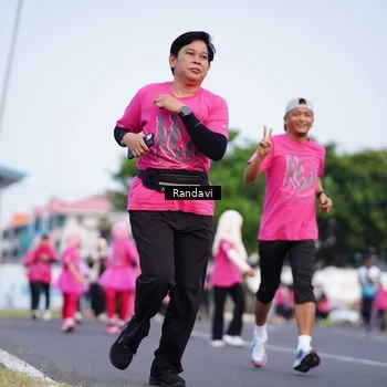 Runner Photo 8818123