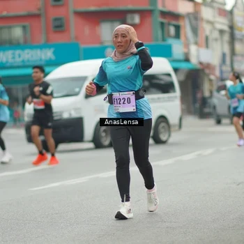 Runner Photo 8818135