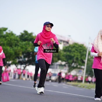 Runner Photo 8818139