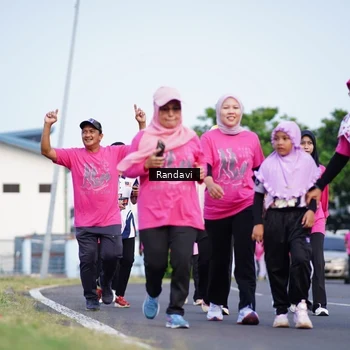 Runner Photo 8818163