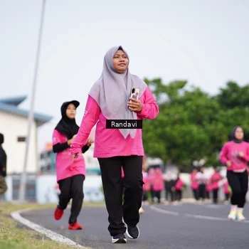 Runner Photo 8818191
