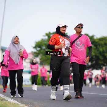 Runner Photo 8818195