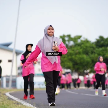 Runner Photo 8818196