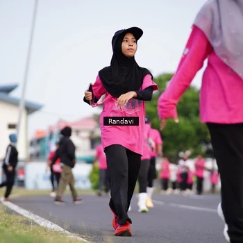 Runner Photo 8818202