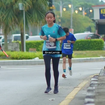 Runner Photo 8818210