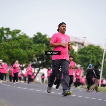 Runner Photo 8818217