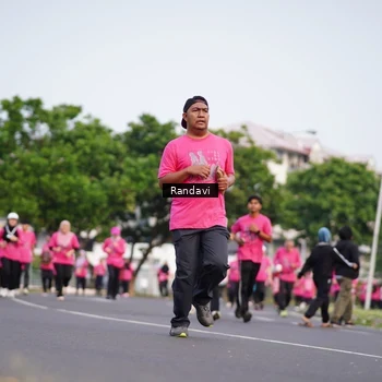 Runner Photo 8818218
