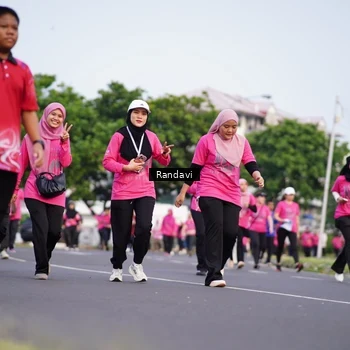 Runner Photo 8818235