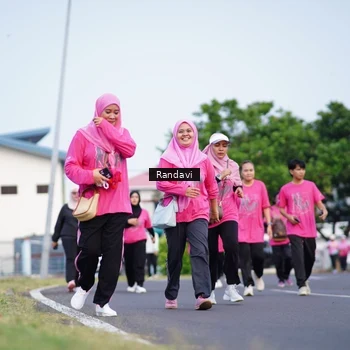 Runner Photo 8818245