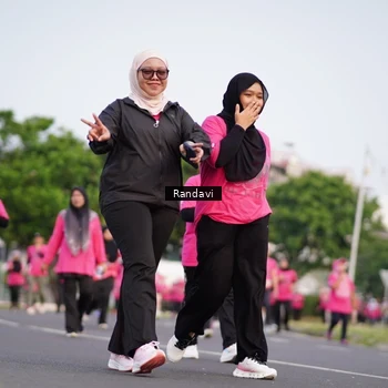 Runner Photo 8818262