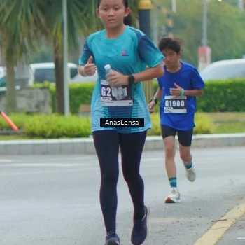 Runner Photo 8818263
