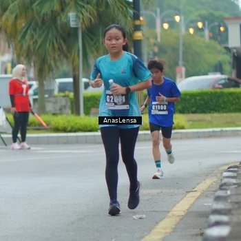 Runner Photo 8818265