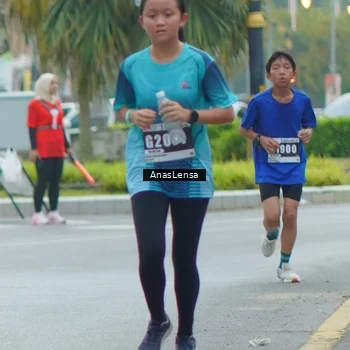 Runner Photo 8818272