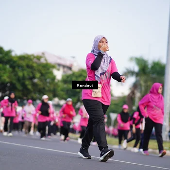 Runner Photo 8818293