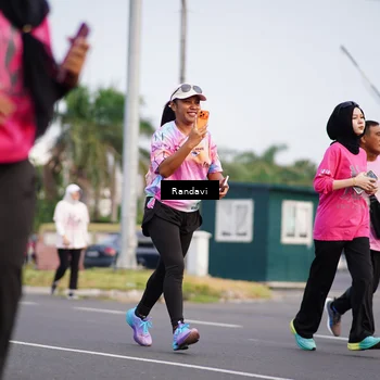 Runner Photo 8818317