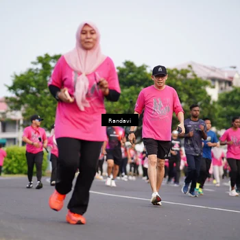 Runner Photo 8818363