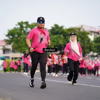 Runner Photo 8818373