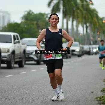 Runner Photo 8818395