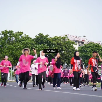 Runner Photo 8818406