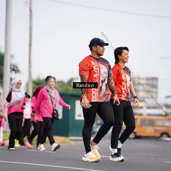 Runner Photo 8818407