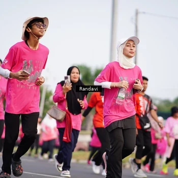 Runner Photo 8818414