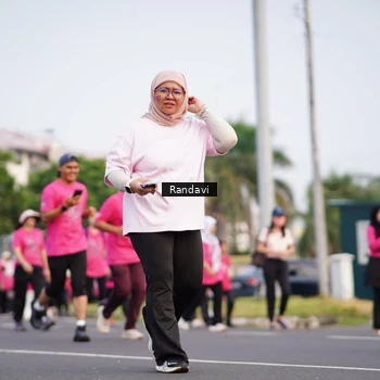 Runner Photo 8818432