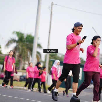 Runner Photo 8818436