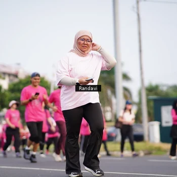 Runner Photo 8818439