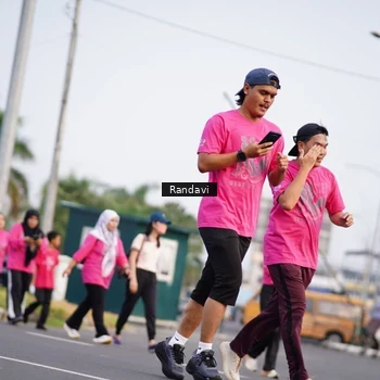 Runner Photo 8818443