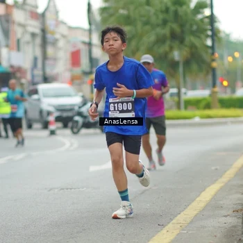 Runner Photo 8818449