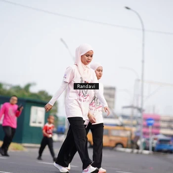 Runner Photo 8818454